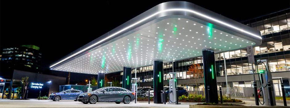 Image: Mercedes-Benz Launches First EV Charging Hub in North America